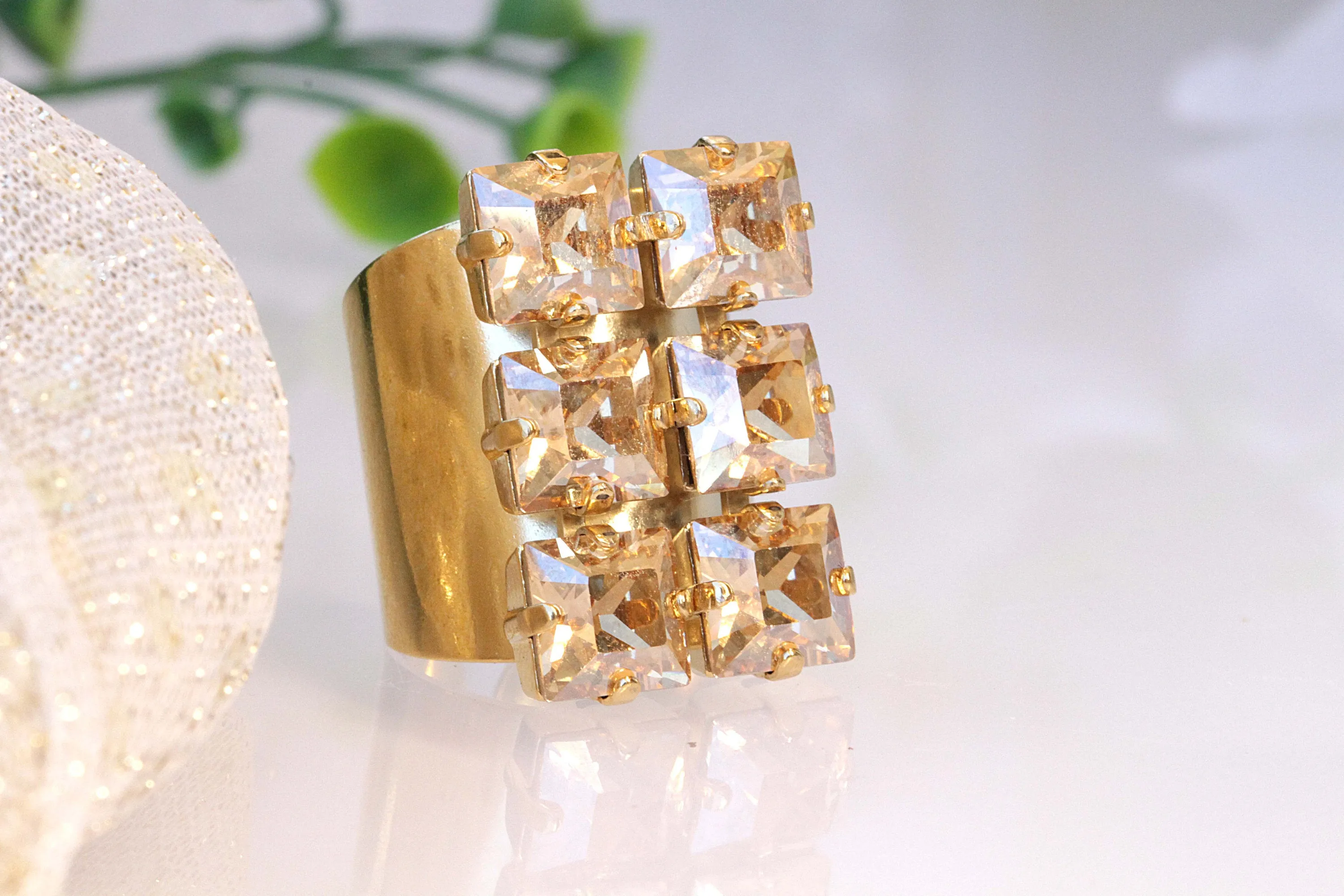 CHAMPAGNE BIG RING
