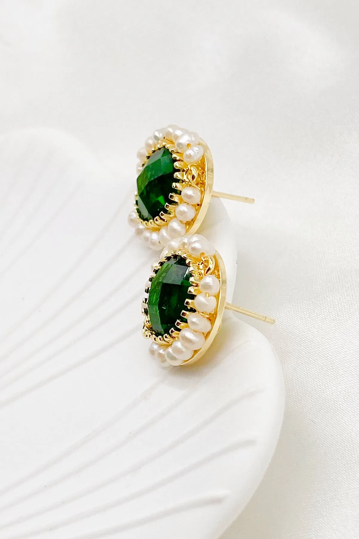 Enora Emerald Crystal Pearl Earrings