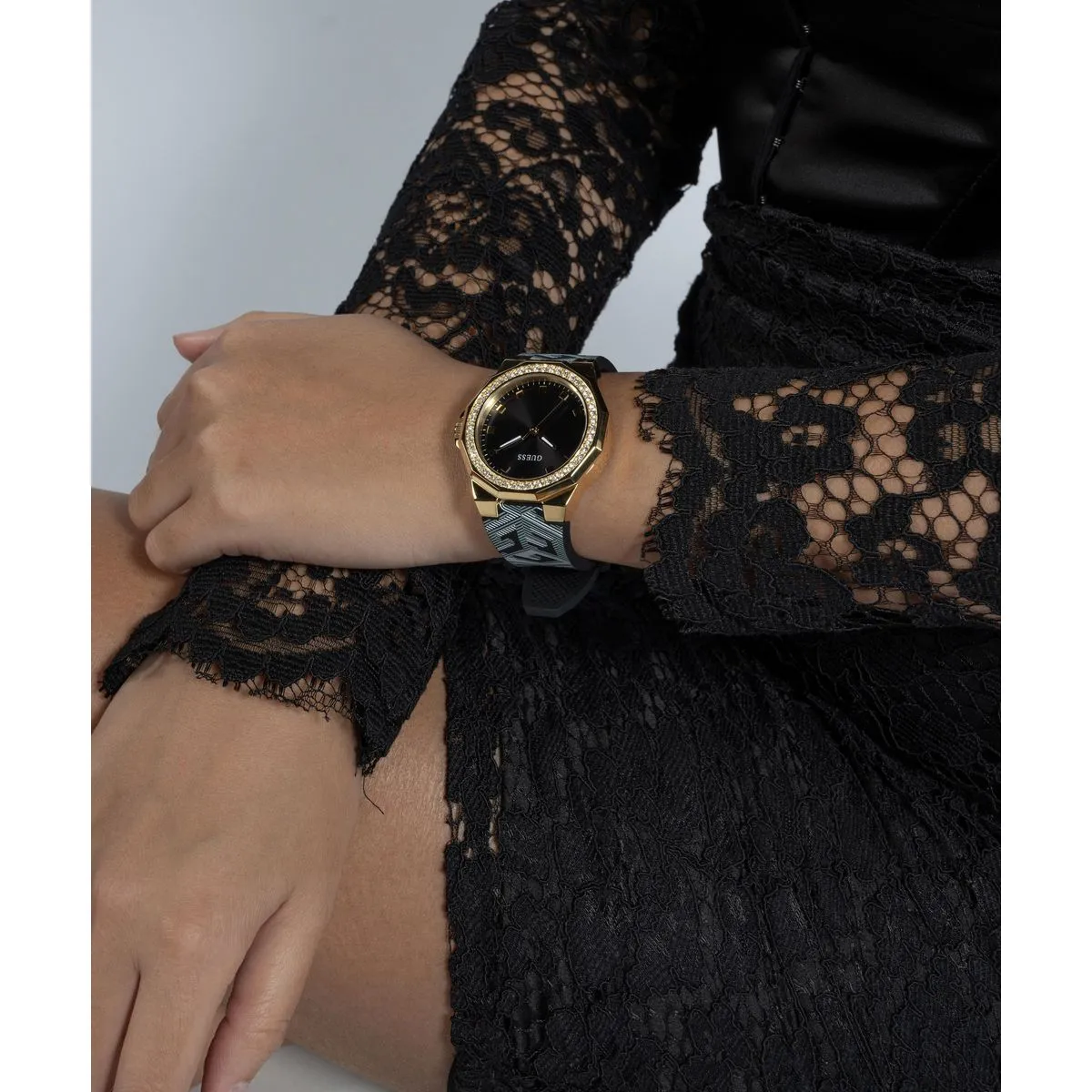 Guess Black Dial Women Analog Watch - GW0598L2