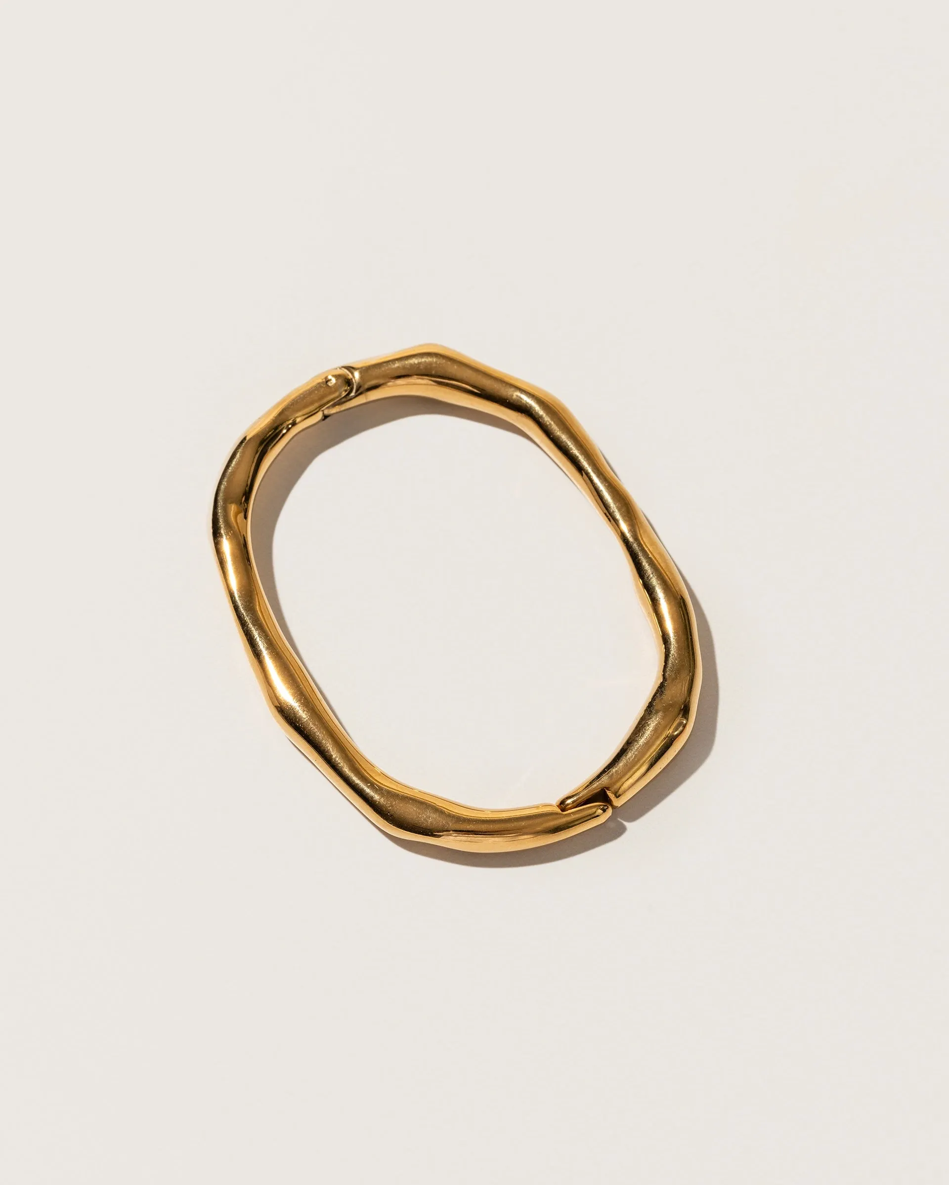 Irregular bangle bracelet - Shine