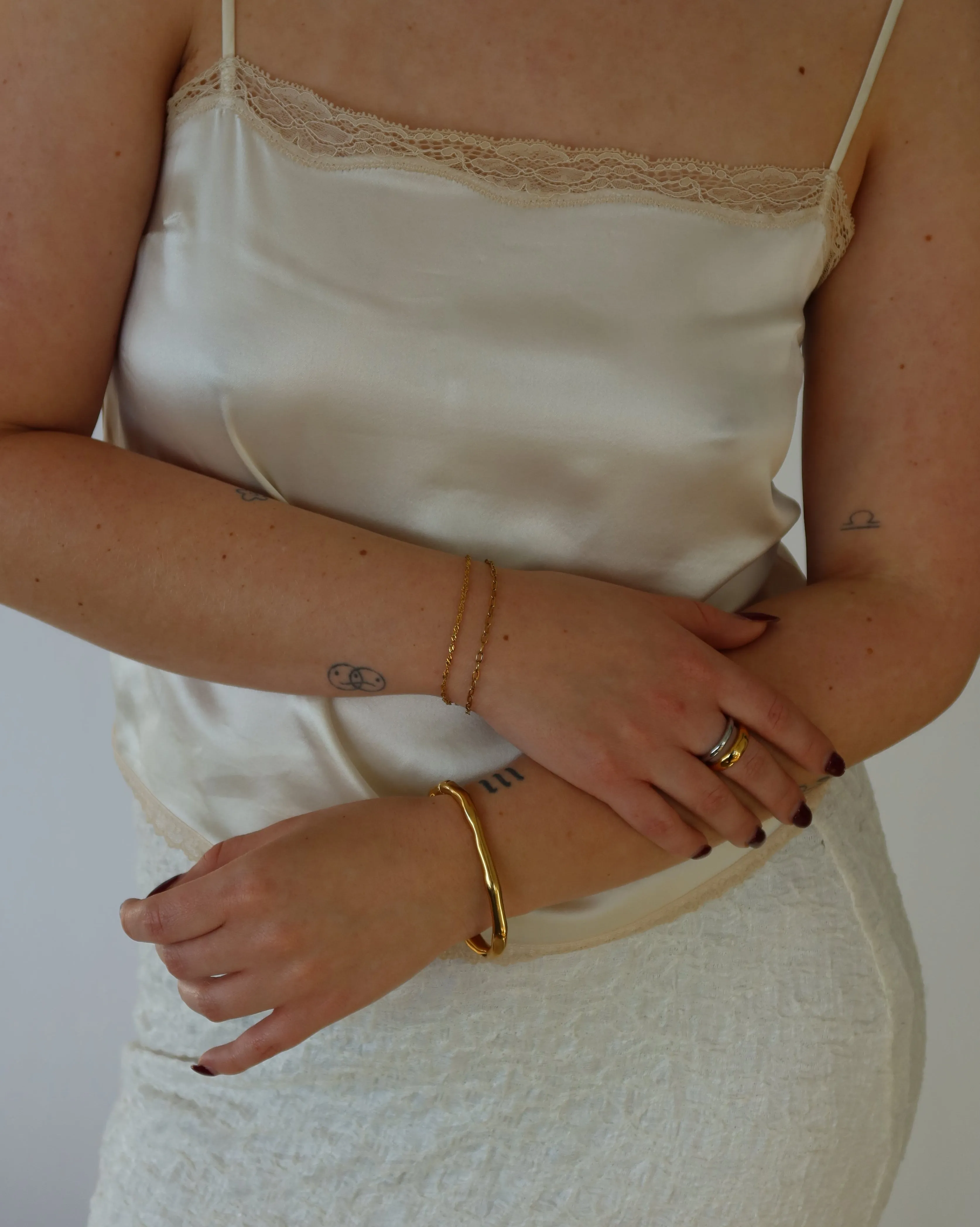 Irregular bangle bracelet - Shine